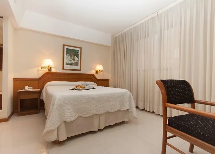 Hoteles con Jacuzzi Cuatro Reyes