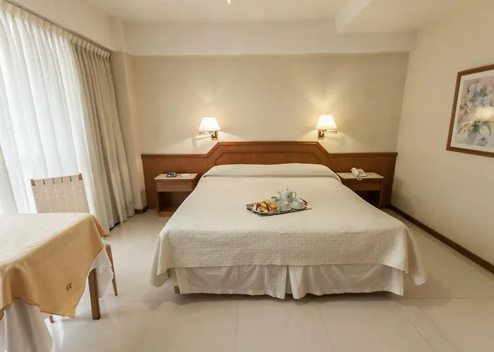 Hoteles con Jacuzzi Cuatro Reyes