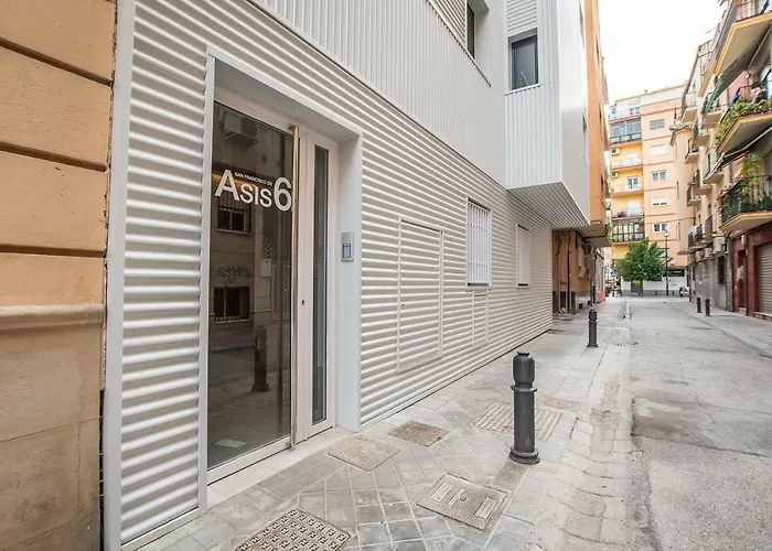 Hotel cerca del colegio: Ibericabeds Granada