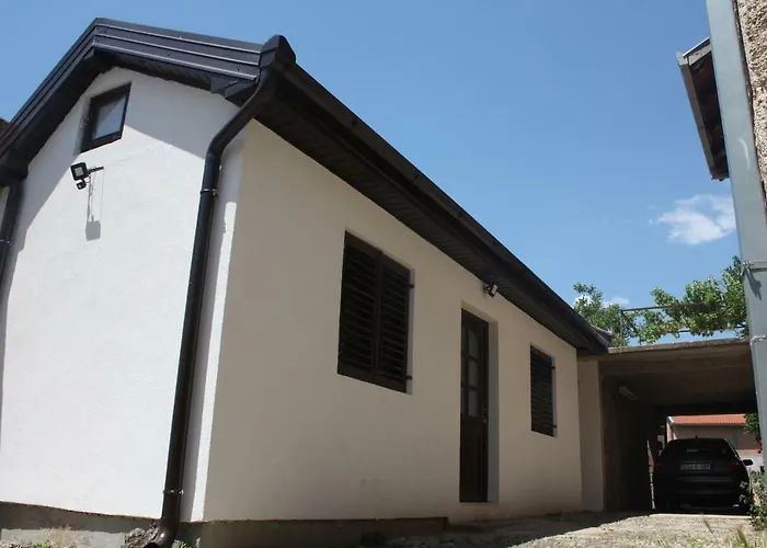 Balkan House