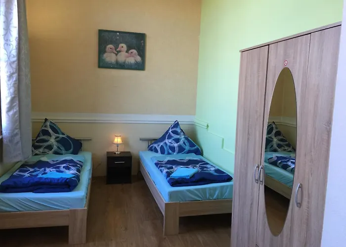 Zimmerfrei-Dresden mit Bad-Miniküche Self Check In 24-7