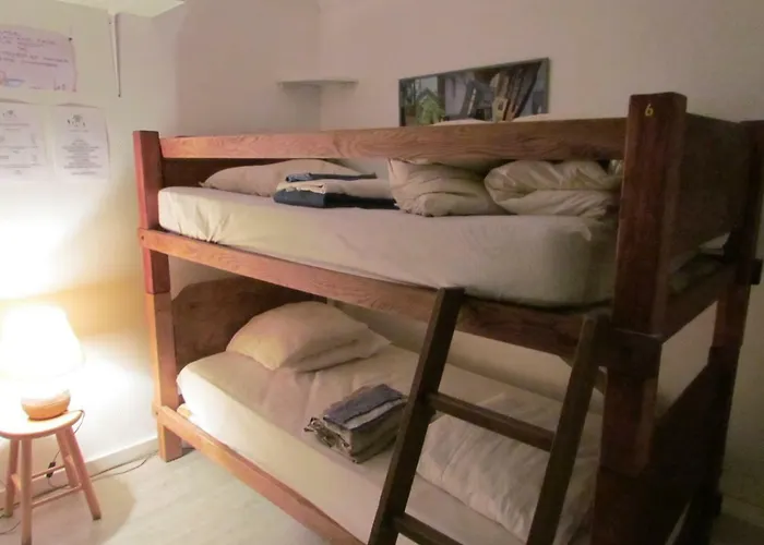 Goclands Tiny Cool Coliving Coworking Villa Garden