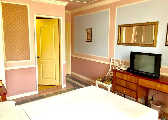 Hotels with tennis Europa Mansionette