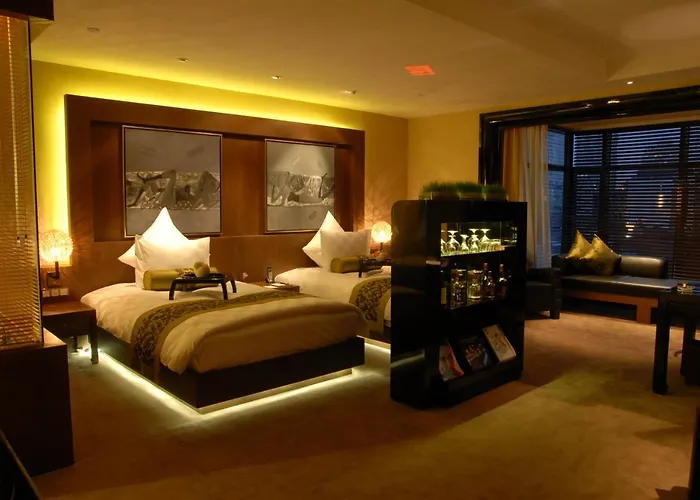 Pet Friendly hotel: Pudi Boutique Hotel Fuxing Park Shanghai