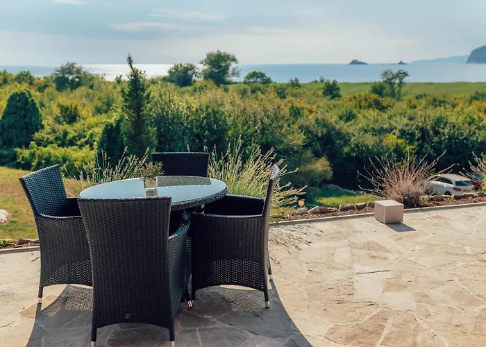 Montebay Villa
