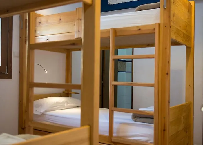 Crux Albergue