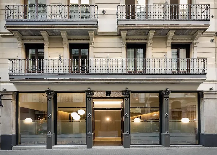 3 star hotels Raval House