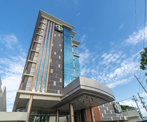 Zuri Hotel