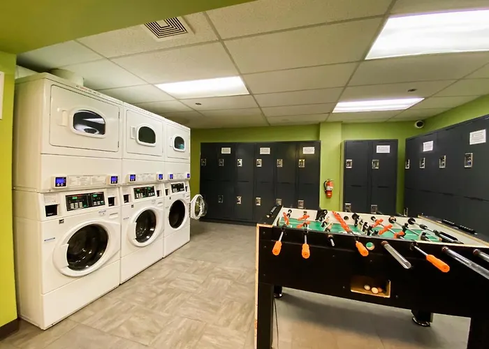 American Hotel Hostel