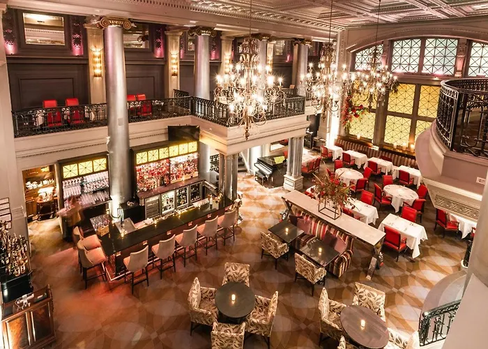 Le St. James Montreal