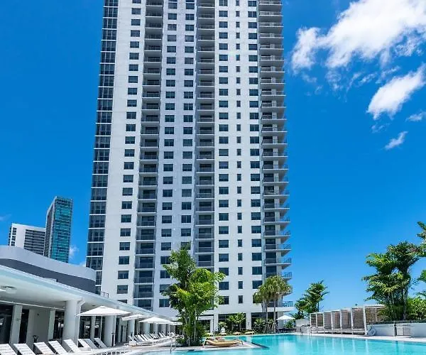 Global Luxury Suites Downtown